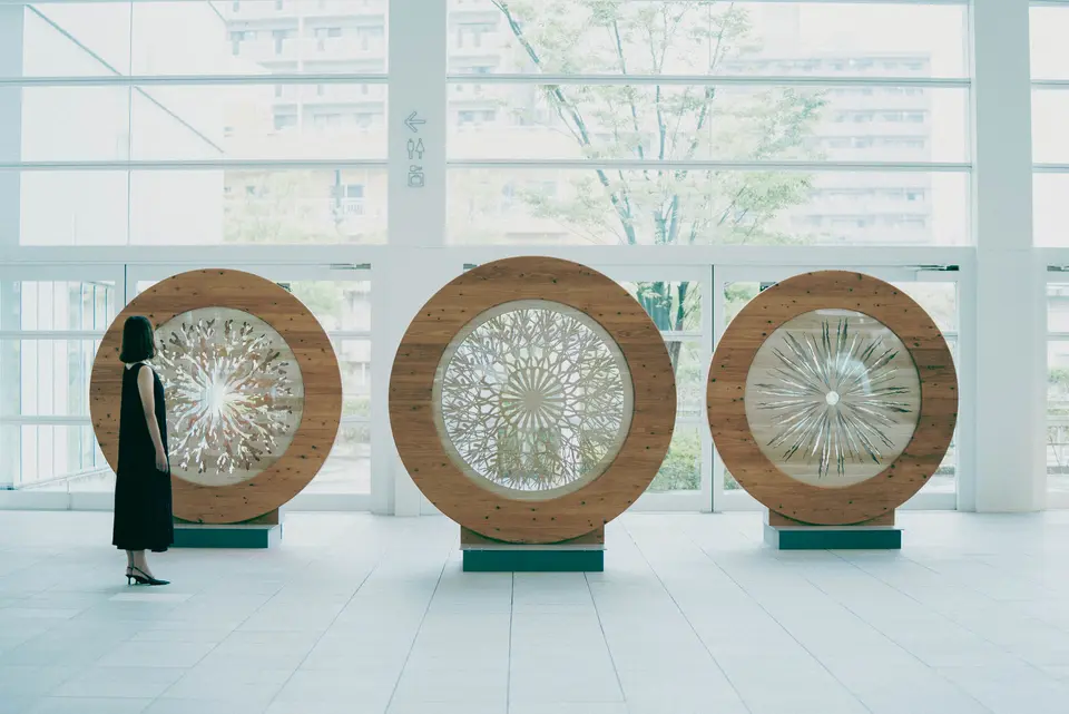インスタレーション作品「時の縁にて」の展示風景